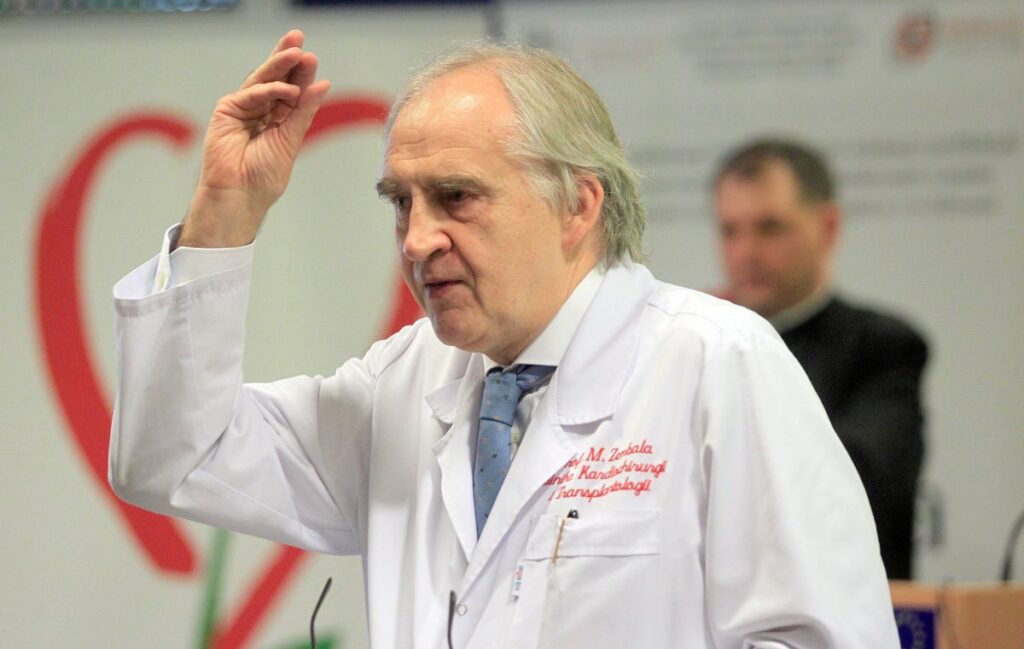 zembala religa nin daha once bulundugu yere tirmaniyordu sadece rektor olamadi 21979