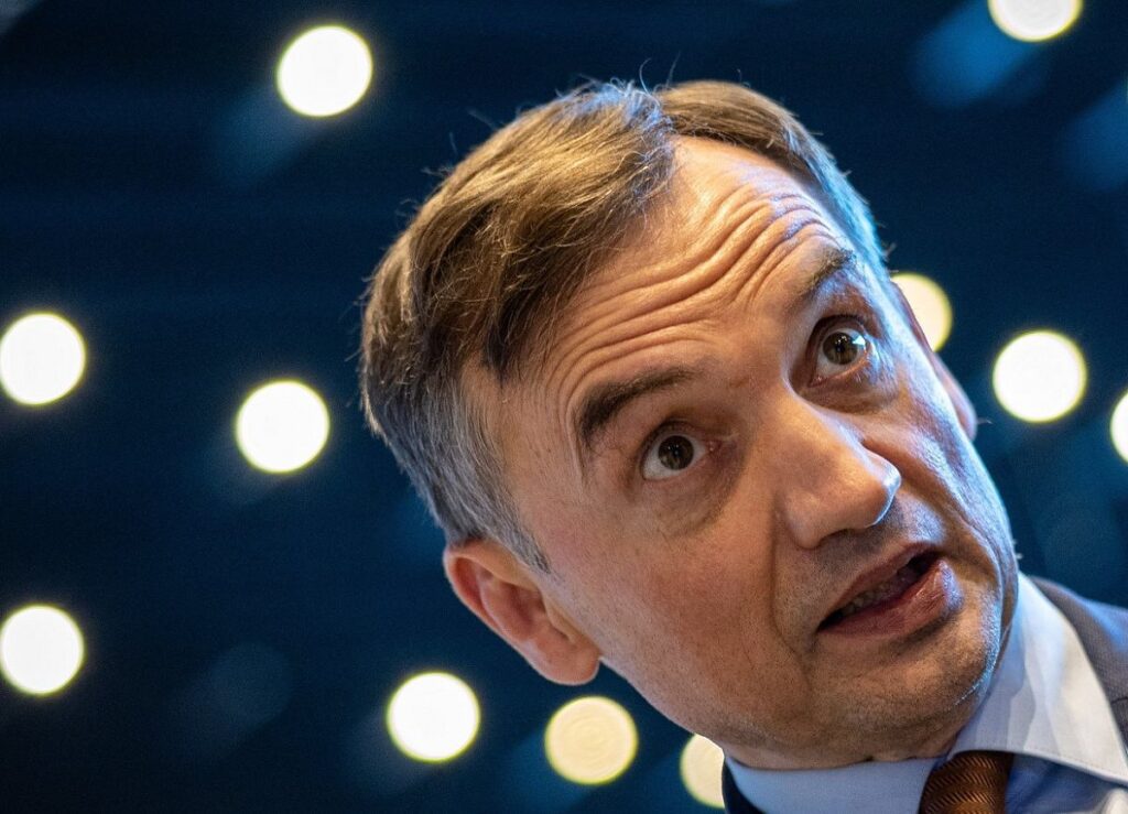 ziobra nin tusk hakkindaki guclu girisi o ve zurek her seyi uydurdular 22335