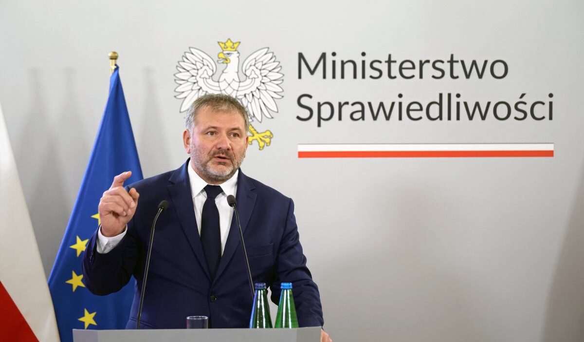 Zurek nawrocki nin kararinin arkasinda ne oldugunu acikladi kr l sun in fikri 22884