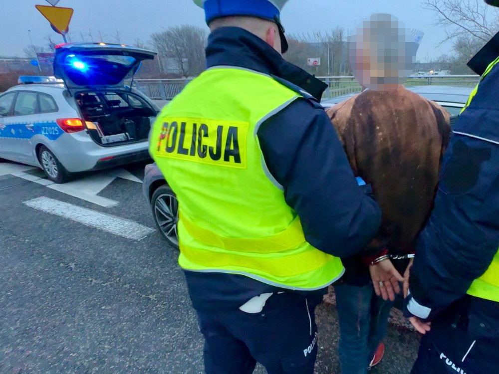 13 000 den fazla kontrol ve alkol ve uyusturucu etkisi altindaki 34 surucu polisin drunk morning eyleminin sonuclari 26844