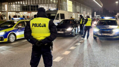 200 araç daha kontrol edildi ve 100'den fazla ceza kesildi - polisin "güvenli taşımacılık" eyleminin sonuçları 4 200 arac daha kontrol edildi ve 100 den fazla ceza kesildi polisin guvenli tasimacilik eyleminin sonuclari 27395