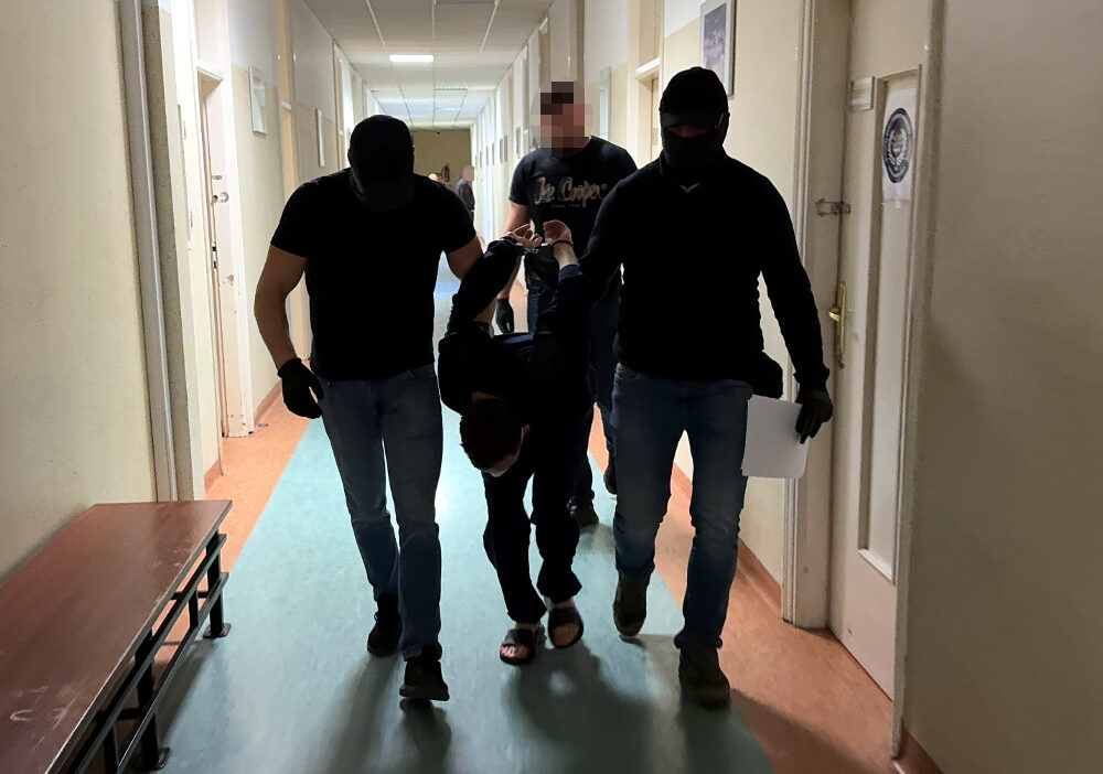 9 yasindaki cocugu kaciran adam suclamalari duydu bile kaderi mahkeme tarafindan belirlenecek abduction video 31967