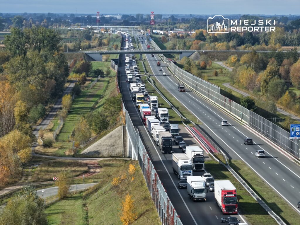 a2 otoyolunda 7 araclik kaza trafikte buyuk aksakliklar 32222