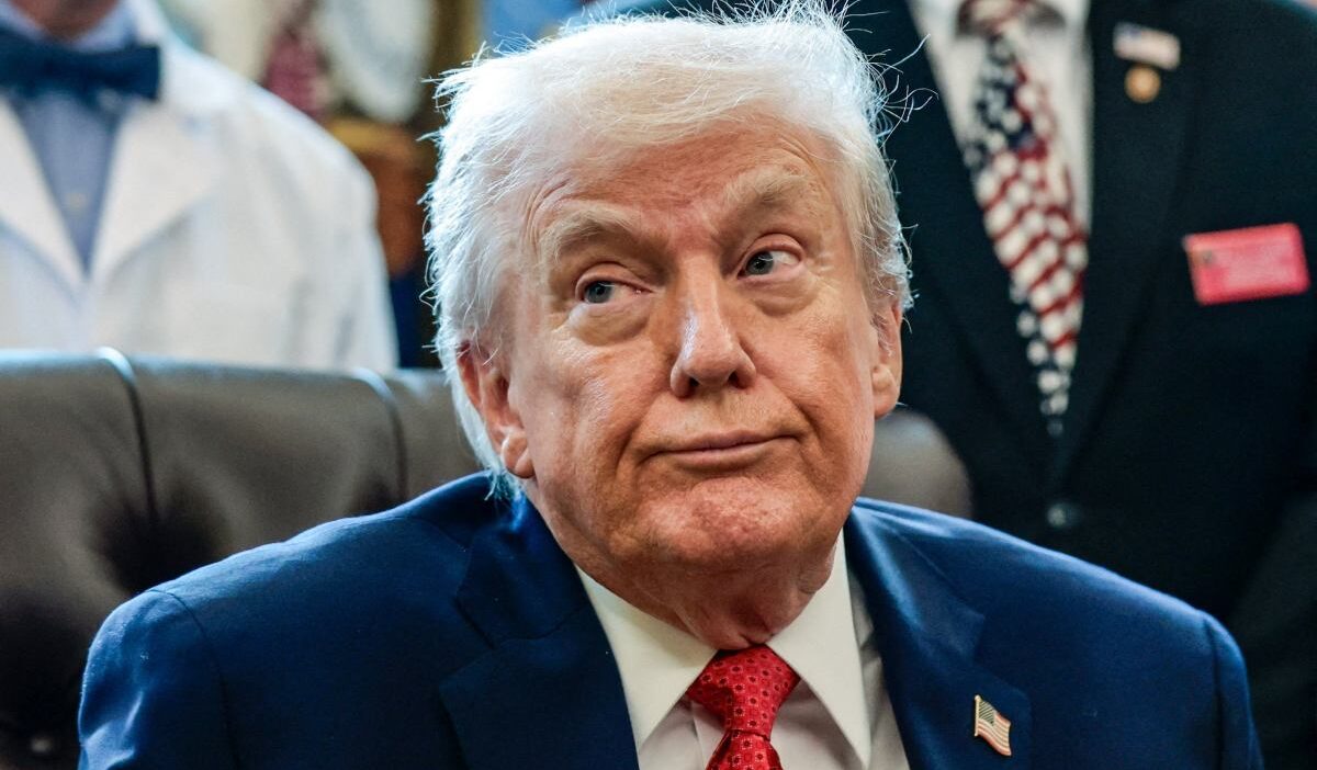 Abd nin prestijli bir kurumunun tartismali isim degisikligi trump kendi ismini 31063