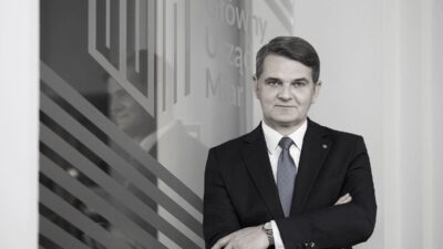 Agirliklar ve olculer merkez ofisi baskani oldu degisimi ve gelisimi destekliyordu 29341