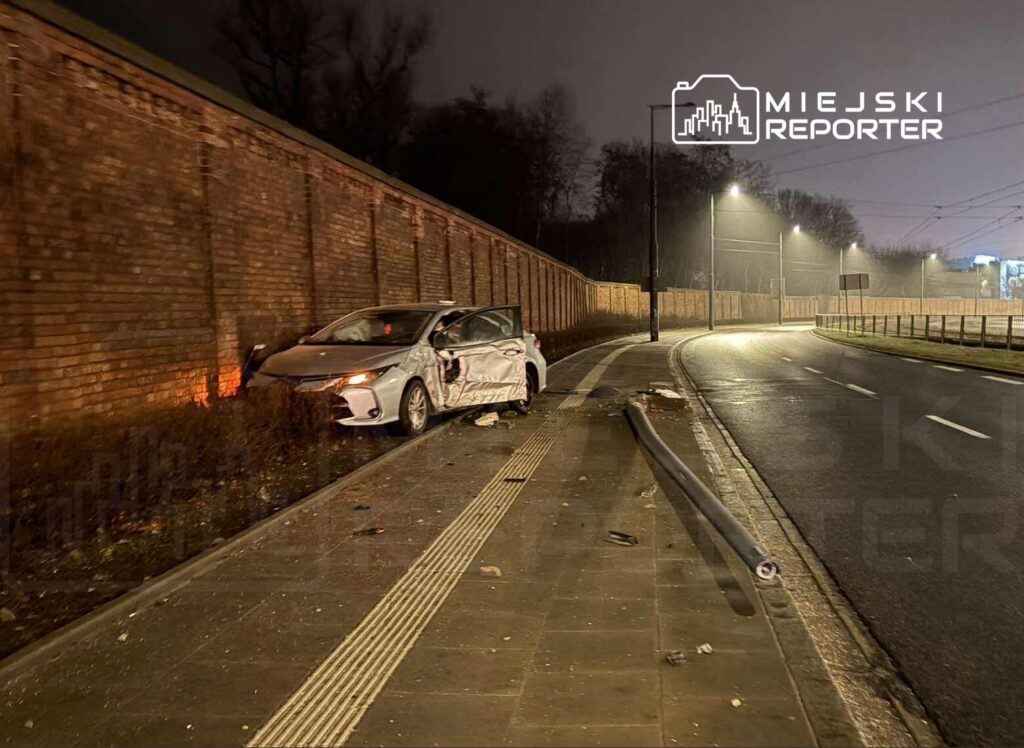 araniyordu ve mahkemece araba kullanma yasagi vardi wola da bir lamba diregine ve bir mezarlik duvarina carpti 32584