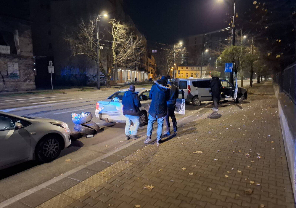 Başkent istihbarat görevlileri iki kişiyi önemli miktarda uyuşturucu ile gözaltına aldı 1 Baskent istihbarat gorevlileri iki kisiyi onemli miktarda uyusturucu ile gozaltina aldi 27407