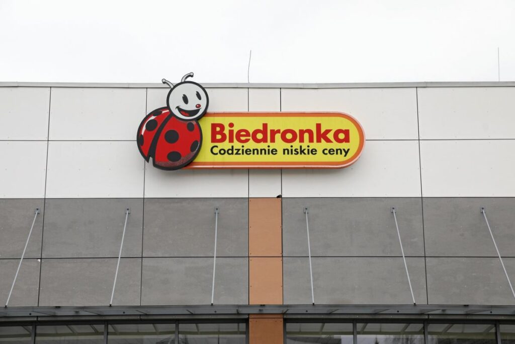biedronka dan noel paketleri calisanlar birkac yuz zlotilik ekipman aldi 26784