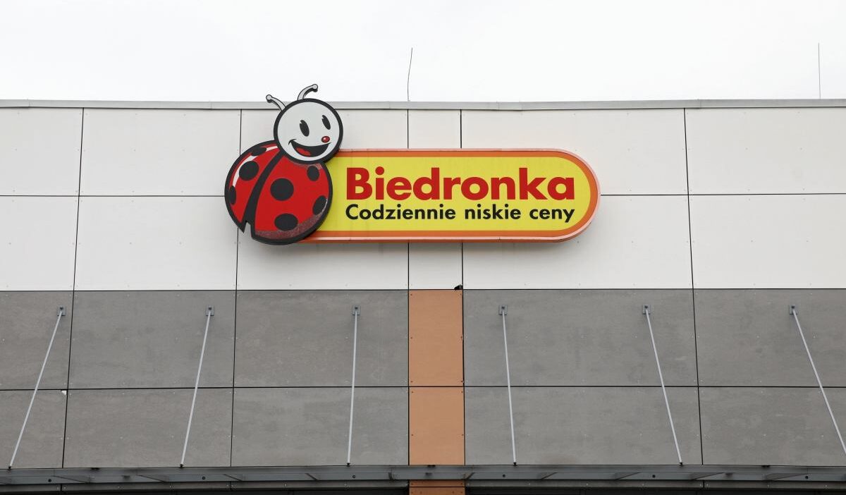 Biedronka dan noel paketleri calisanlar birkac yuz zlotilik ekipman aldi 26784