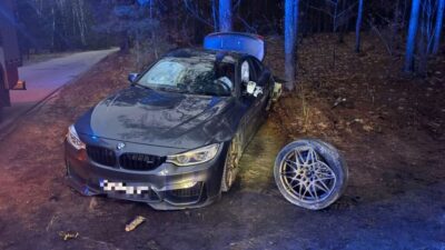 Binde 1 6 ehliyet yok ve kafa kafaya carpisma iki ciddi trafik kazasi 30394