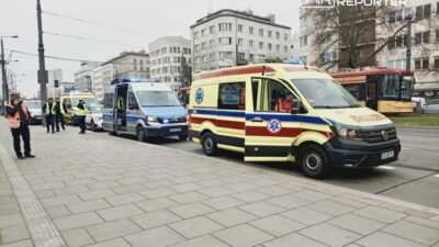 Bir belediye otobüsünün önünden geçti. Üç kişinin yardıma ihtiyacı vardı, ikisi hastanede 4 Bir belediye otobusunun onunden gecti uc kisinin yardima ihtiyaci vardi ikisi hastanede 27426