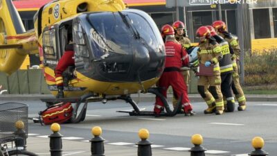 Bisikletli kirmizi isikta gecmis ona bir teslimat kamyonu carpti bir lpr helikopteri olay yerine indi 30572