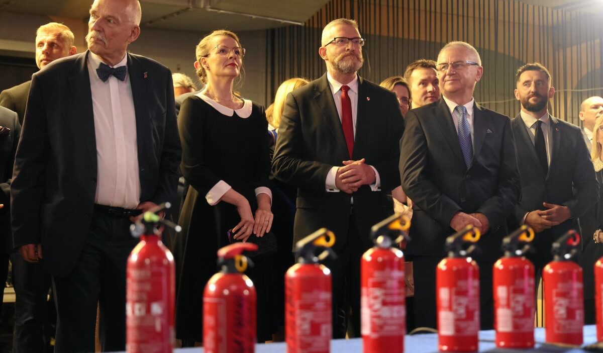 Braun anket podyumundan korkuyor ama konfederasyon'da korkmuyorlar. "i̇yi bir ilişkimiz var". 1 Braun anket podyumundan korkuyor ama konfederasyon da korkmuyorlar i yi bir iliskimiz var 30616