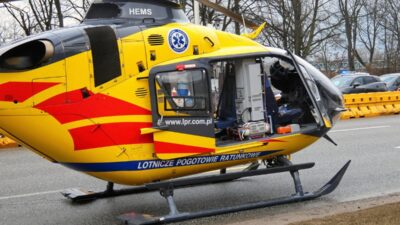 Buz pateni pistinde tehlikeli bir kaza cocuk yuz ustu dustu medya kask takmiyordu 28590