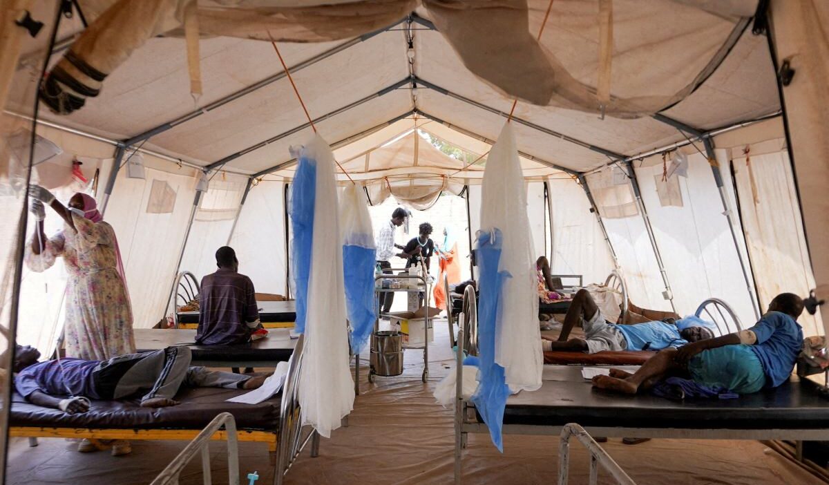 Cehenneme giden yolu rapor ediyorlar. "sarhoş oldular, bizi çöle götürdüler. Ve bizi öldürmekle tehdit ettiler. " 1 Cehenneme giden yolu rapor ediyorlar sarhos oldular bizi cole goturduler ve bizi oldurmekle tehdit ettiler 27384