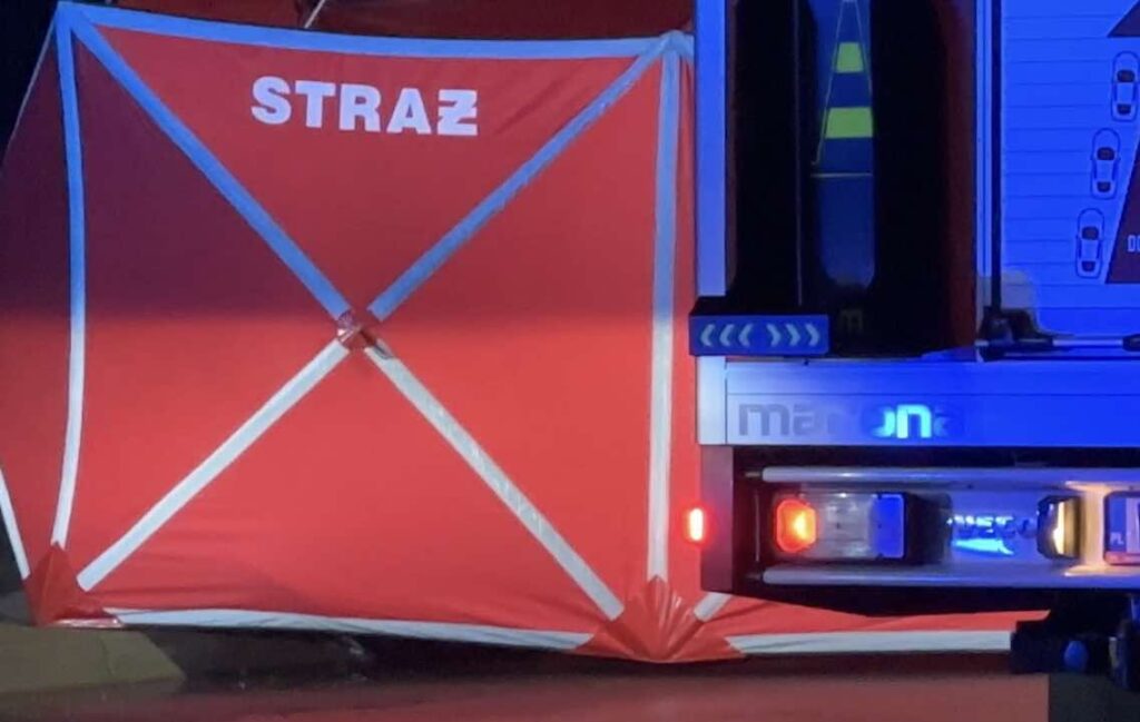 Cok aileli ev yangini daire ve merdiven boslugu yandi 31698