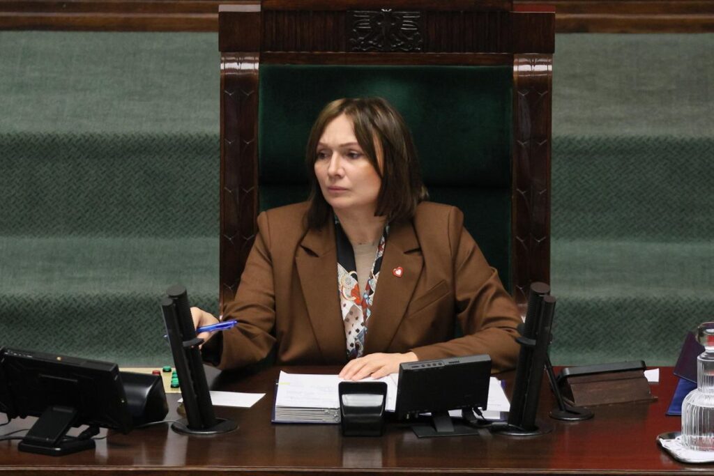 donald tusk gorevi bir kadina mi emanet edecek ara sira kurek ceken becerikli bir diplomat 31066