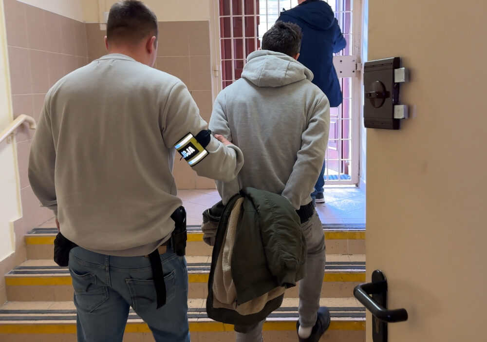 Dort dolandirici sucustu yakalandi hepsi ukrayna vatandasi 30335