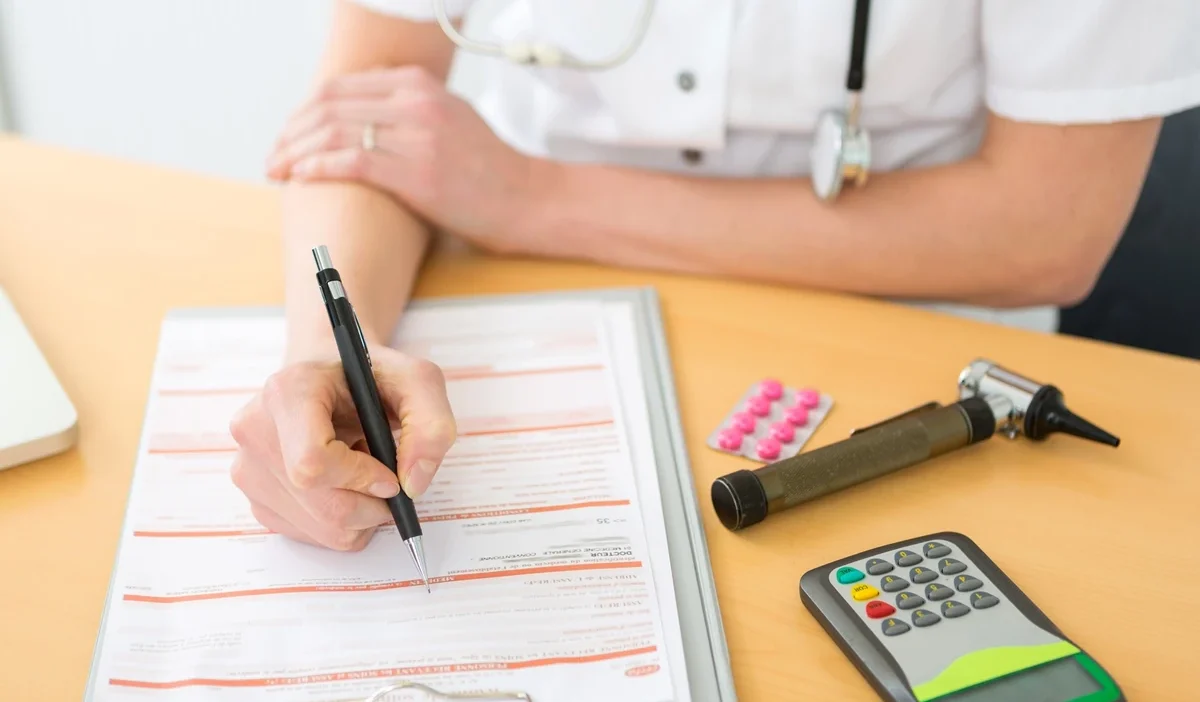 2026'da l4 hastalık i̇zni günlük ücreti: asgari ücretle 110,61 zloti, ama artış sadece bazıları i̇çin 1 Eq1k9kuturbxy9lnjuyytqzys1hzgqyltqzyzetognmyy05ytywntqxzmuyndmuanblz5gvas0esaddw94aaaewbq