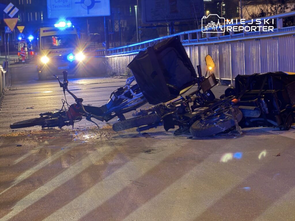 elektrikli bisiklet kullanan iki tedarikci kafa kafaya carpisti birinin durumu ciddi 30454