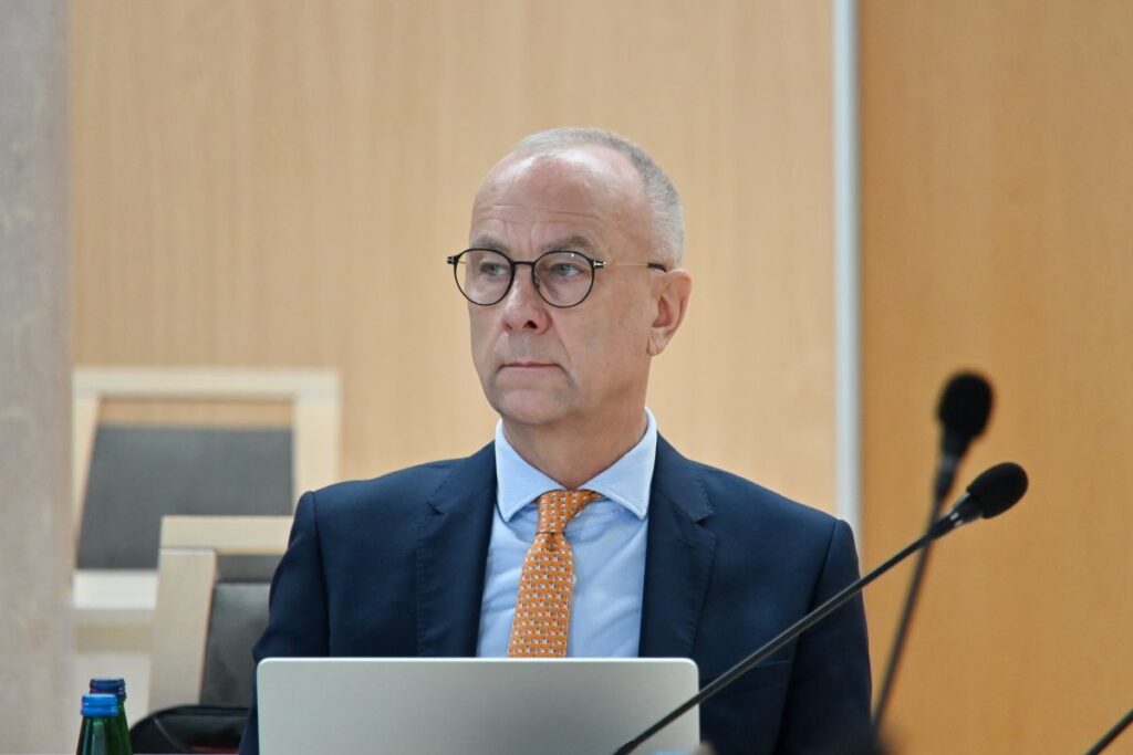 eski maresal mahkum edildi s3 teki carpismada bir karar var 28478