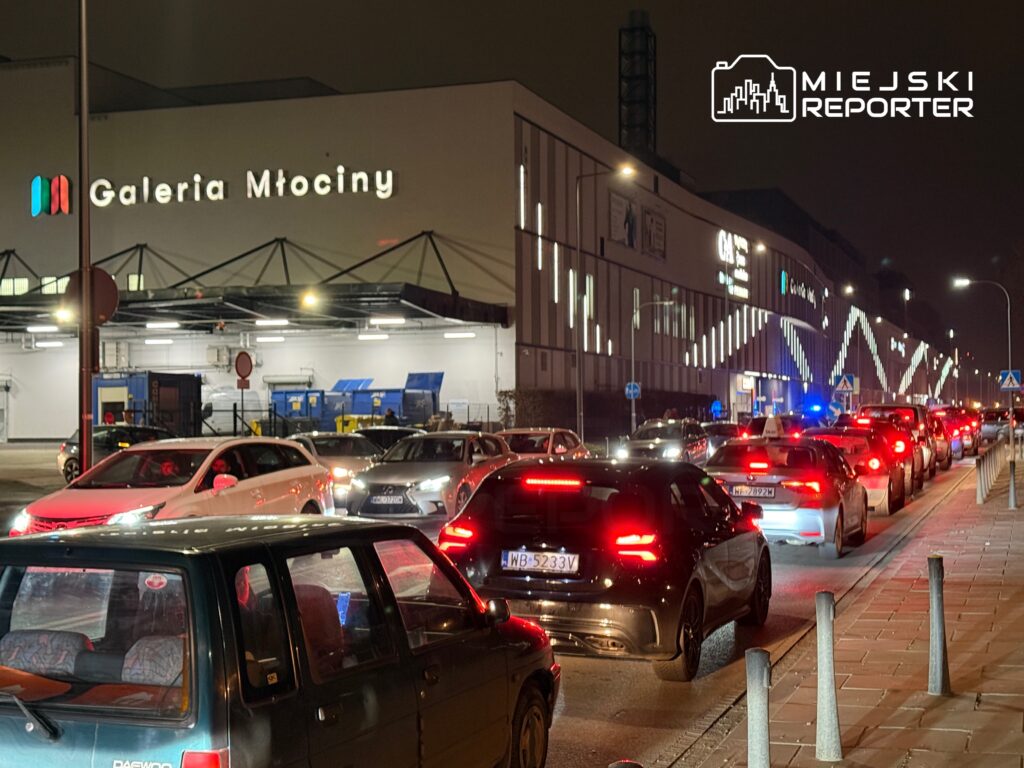 galeria m ociny de trafik sikisikligi belediye trafik duzenini degistiriyor bolge sakinleri memnun degil 30733