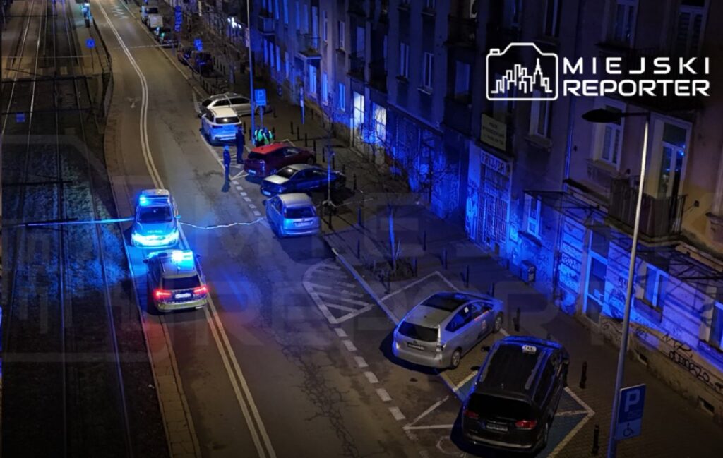 gizemli bir paket varsova nin bir bolumunu felc etti bir surucu alarmi kaldirdi 27352