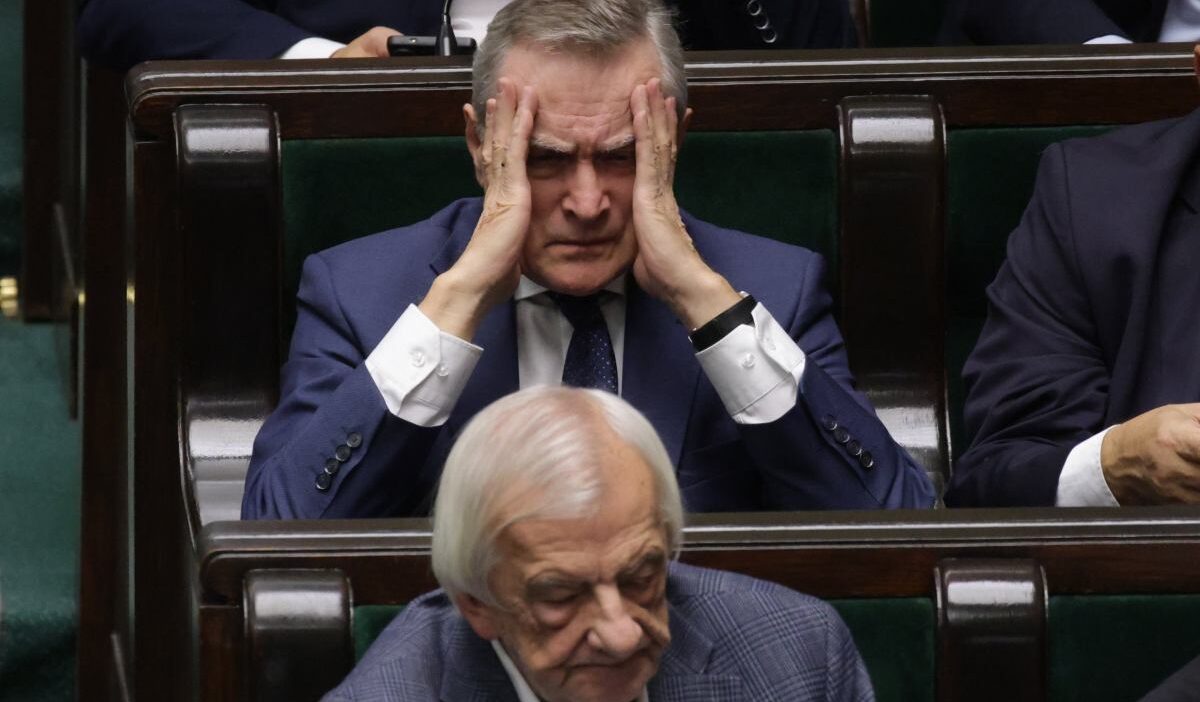 Glinski ve saatte 350 km hızla giden trenler. "i̇nsanlar binmeye korkacak". 1 Glinski ve saatte 350 km hizla giden trenler i nsanlar binmeye korkacak 30739