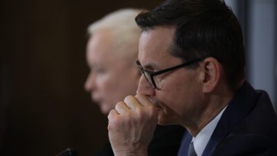 Hukuk ve adalet partisi'nde iki noel arifesi partisi düzenlenecek. Morawiecki ikincisine davet ediyor. "başkanlık için rekabet ediyor". 4 Hukuk ve adalet partisi nde iki noel arifesi partisi duzenlenecek morawiecki ikincisine davet ediyor baskanlik icin rekabet ediyor 29948