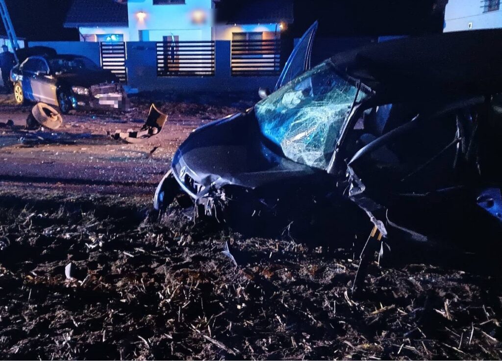 i ki arac arasinda onden carpisma fail binde 1 5 oraninda alkol almistir i ki kisi yaralandi 29588