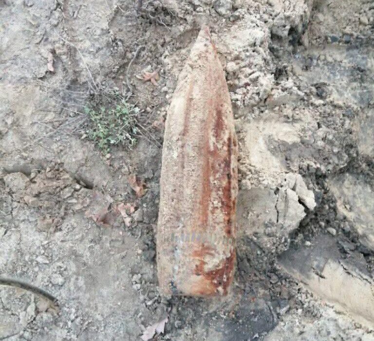 I nsaat alaninda patlama okul faaliyetleri iptal edildi ve yuzme havuzu kapatildi 29308