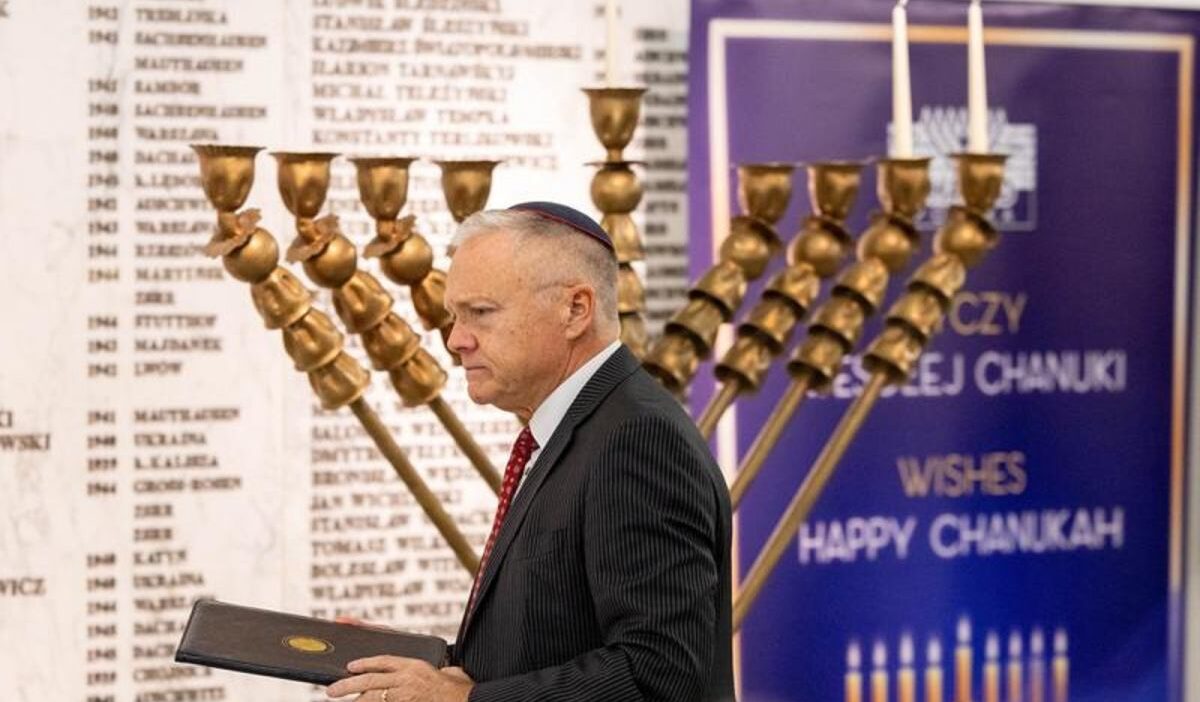 J zefaciuk sejm deki abd buyukelcisinin utanc verici sozlerine ofkelendi bir pagan olarak 30197