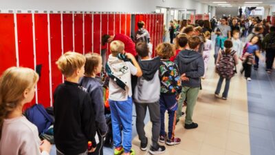 Jelenia g ra da 11 yasinda bir cocuk oldu polis bir tanigin bildirdiklerini acikladi 30301