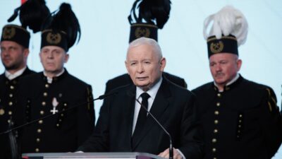 Kaczynski'nin adalet bakanı'nın mektubuna verdiği tepki var. "son derece vahşi bir saldırı". 3 Kaczynski nin adalet bakani nin mektubuna verdigi tepki var son derece vahsi bir saldiri 27645