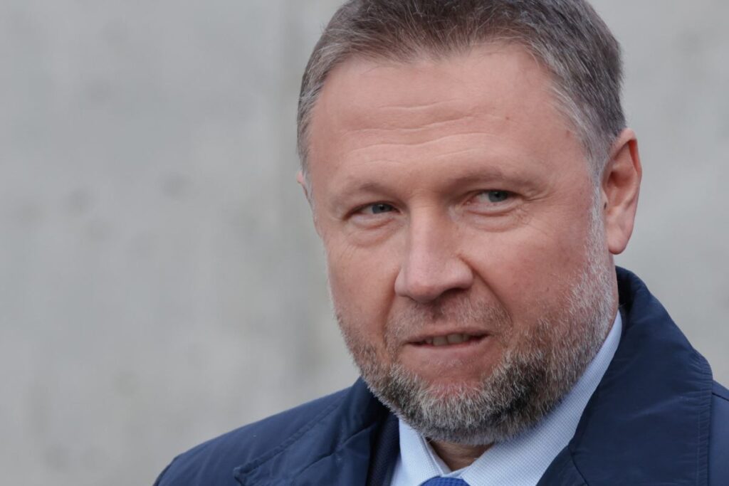 kierwinski beklenmedik bir sekilde duda yi ovdu bu normal bir sey olmali 28666