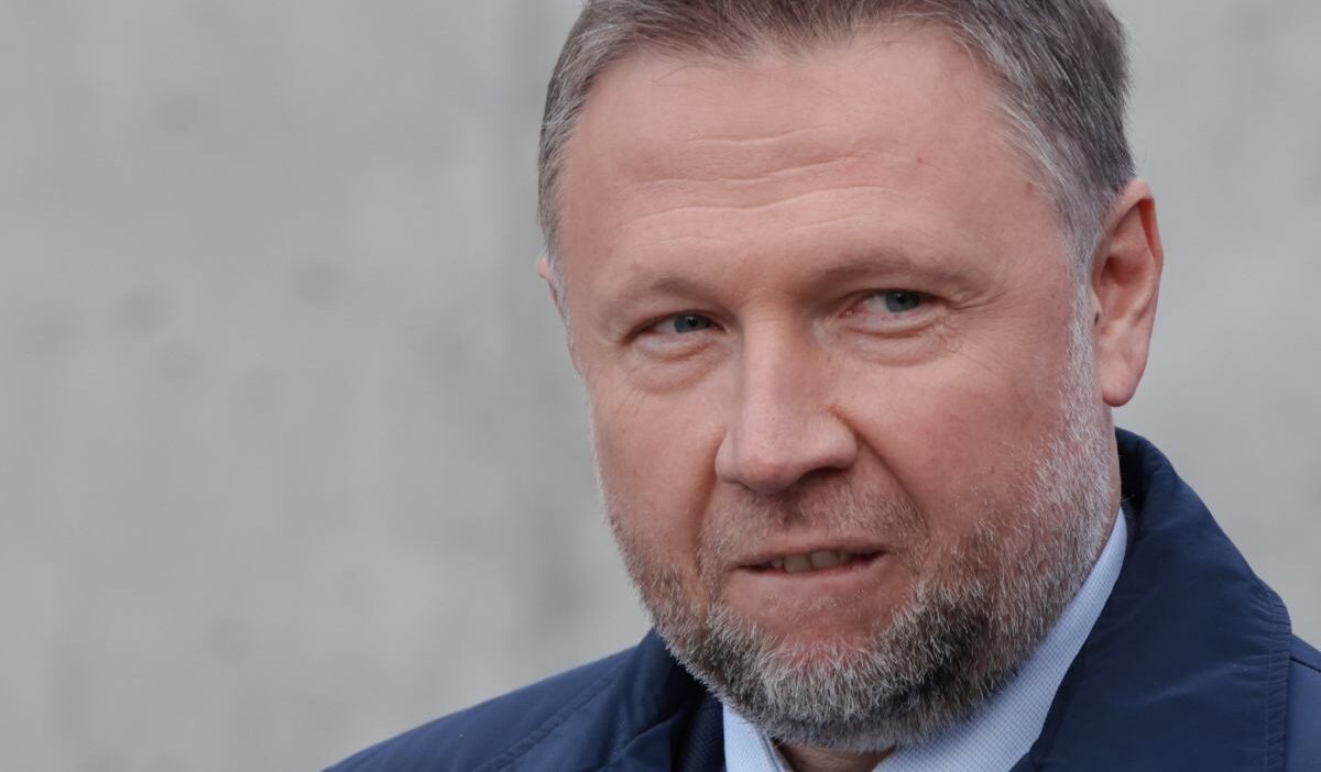 Kierwinski beklenmedik bir sekilde duda yi ovdu bu normal bir sey olmali 28666