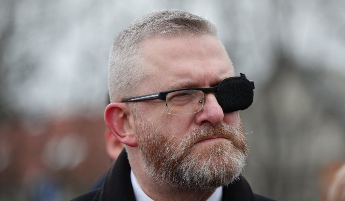 Kierwinski braun un partisi hakkinda sert konustu yasaklanmanin esiginde cevabimiz var 26938