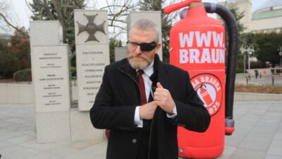 Konfederasyonlar pokemon w fraksiyonuna guveniyor braun da endiseyle ama ayni zamanda takdirle bakiyoruz 30485