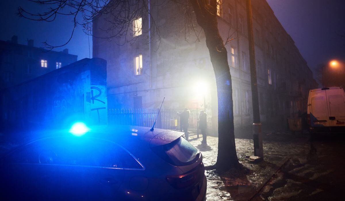 Koszalin de bir bebek kacirildi adam onu annesinin kollarindan kacirdi tum birim icin alarm 30132