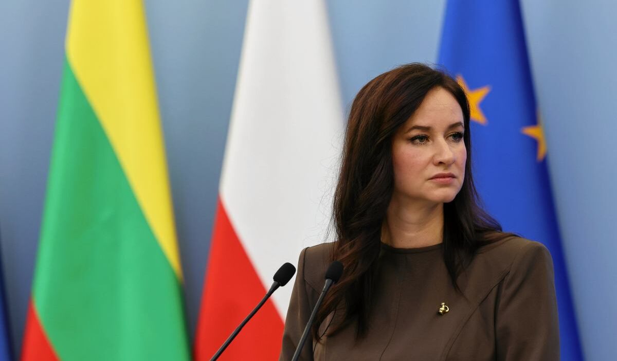 Litvanya uzerinde yuzlerce balon ulke olaganustu hal uygulayacak 27988