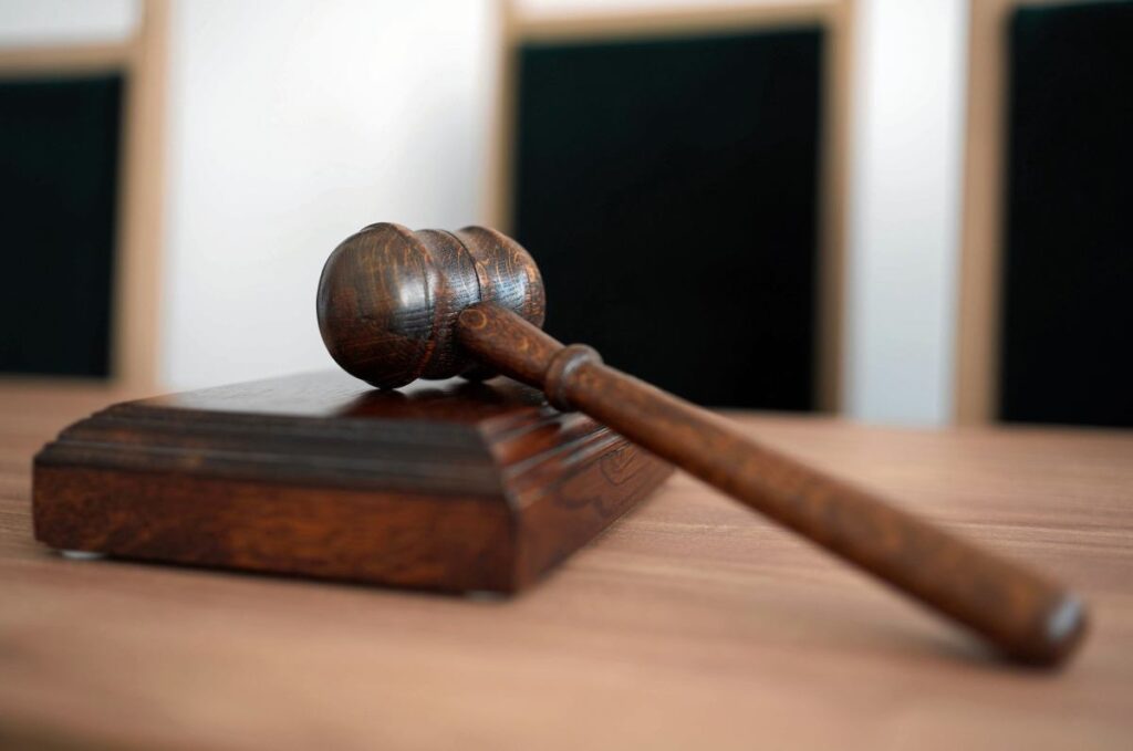 mannheim da katliam 40 yasinda bir adam panayirdaki kalabaligin arasina daldi mahkeme cinayetin sebebinin 30920