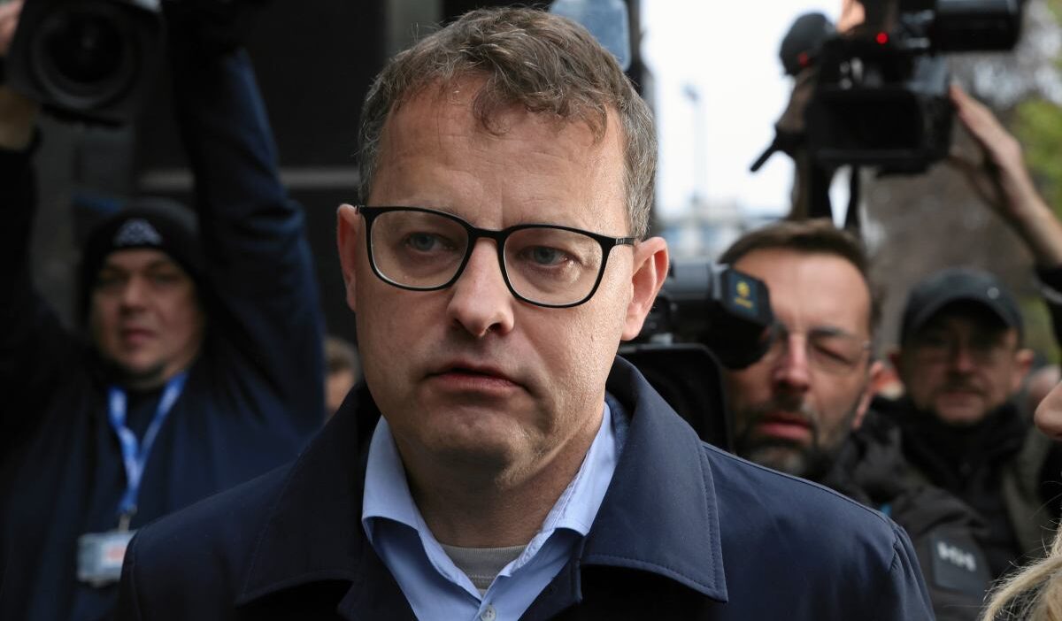 Marcin romanowski için yeni bir eaw talebi var. Żurek: savcılar dehşete düştü 1 Marcin romanowski icin yeni bir eaw talebi var urek savcilar dehsete dustu 31799