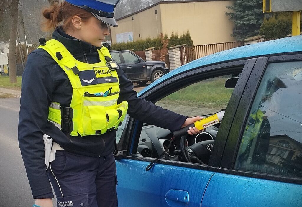 Mazovia polisinin operasyonunda bir gunde 30 alkollu surucu ortaya cikarildi 28705