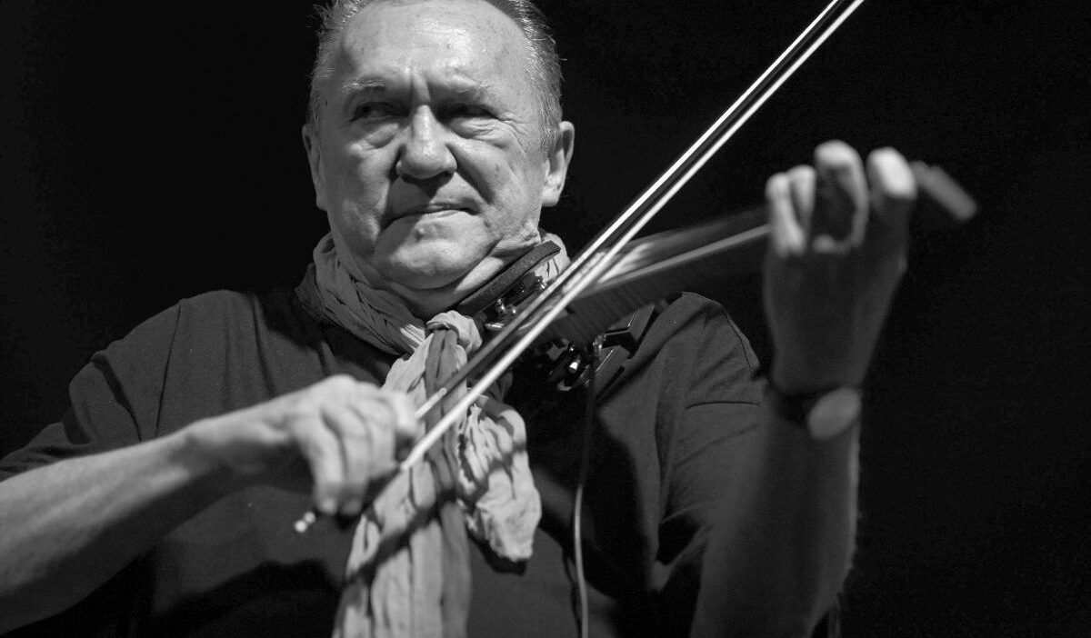 Michal urbaniak oldu muzisyenin esine dokunakli bir veda 31452
