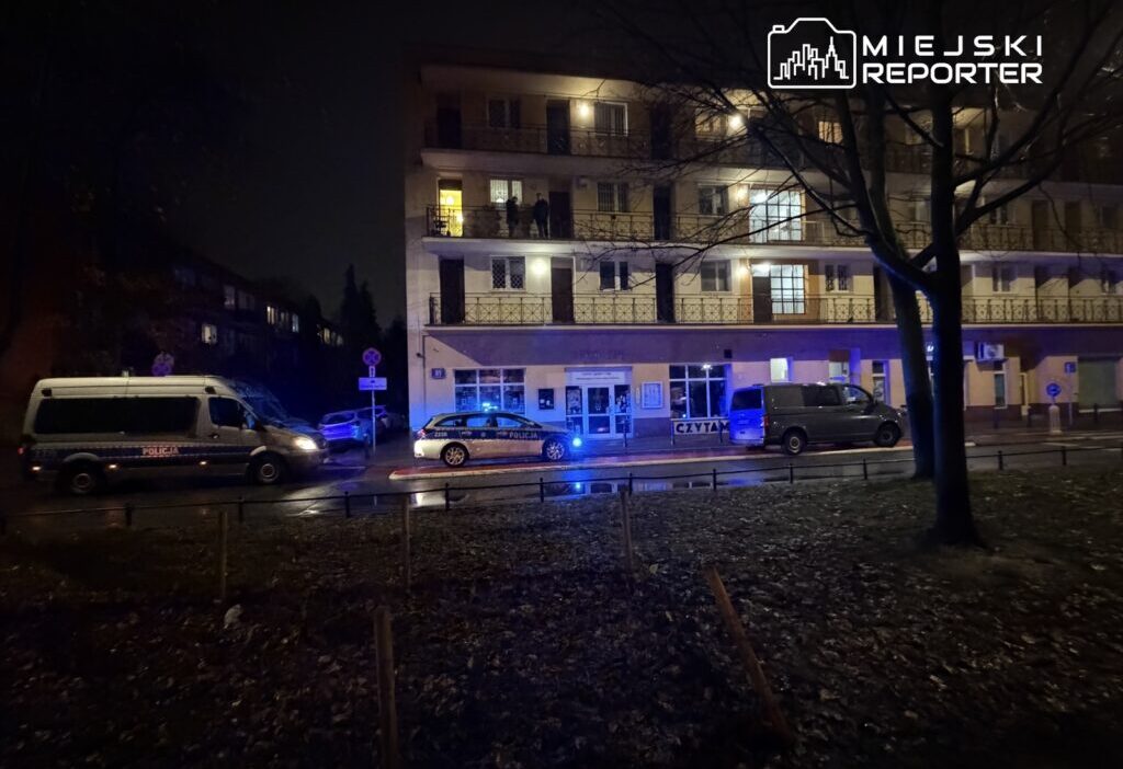 Mokotow da bicakli saldiri kurban hastanede fail olay yerinden kacti 28912