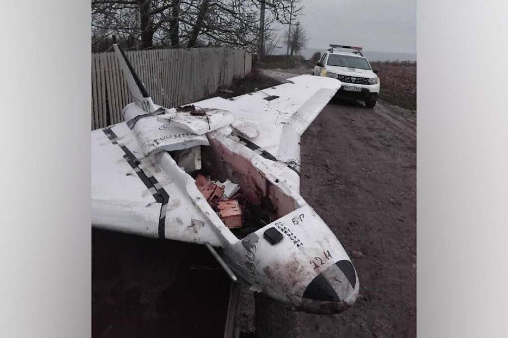 moldova bir ciftci kirsal alanda bir rus insansiz hava araci gordu buna asla inanmazdim 27814