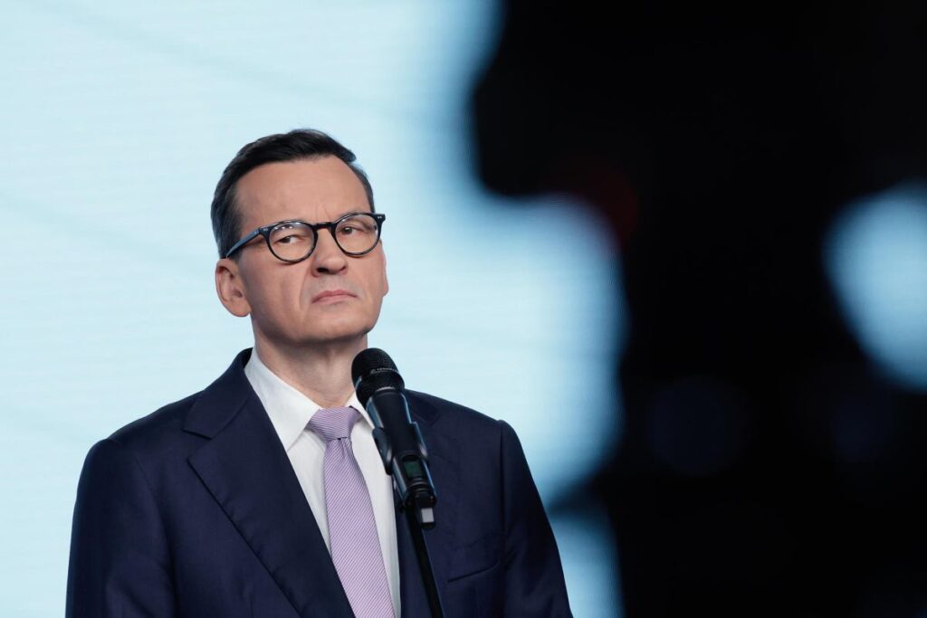 morawiecki abad kararina sert tepki gosterdi utanmazca kustahca mudahale cocuklarimizdan uzak durun 26872