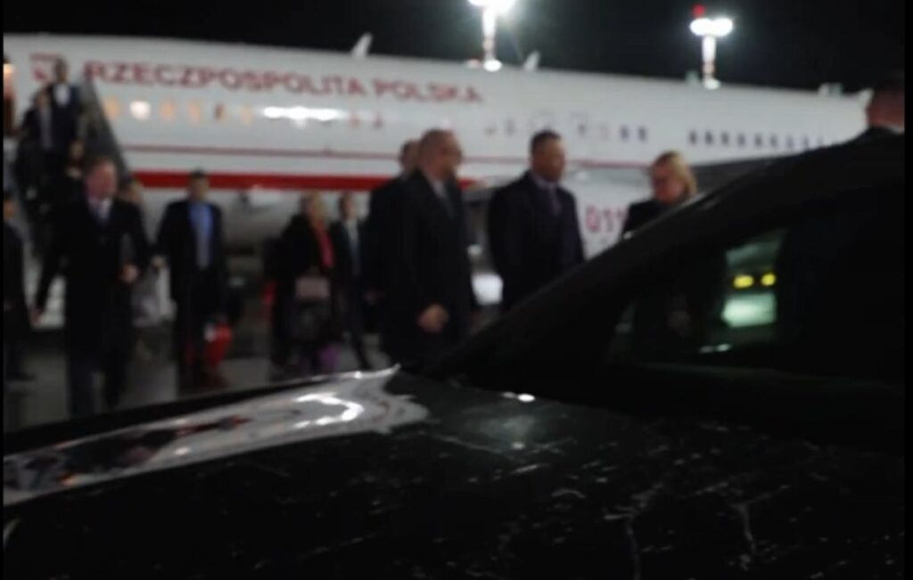 nawrocki ye kirli bir limuzin tahsis edildi arlukowicz basbakanlik kendine ceki duzen versin 29714