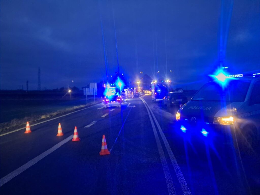 noel arifesi sabahi trajedi alti kisi oldu arac enkazinda yanarak 32197