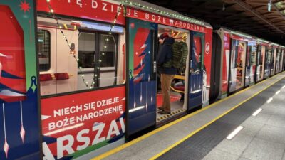 Noel metro treni seferlere basladiktan bir gun sonra hasar gordu 27450